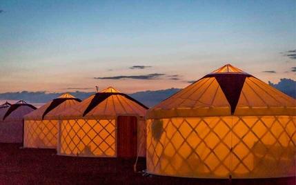 2 Lux Yurt